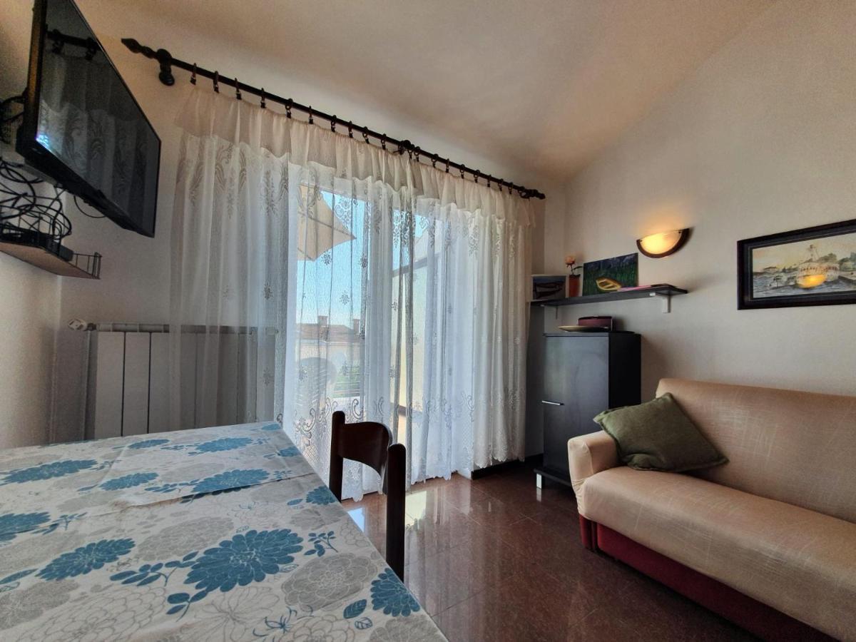 Apartment With Terace And Sea View Marica Krk Town Exteriér fotografie